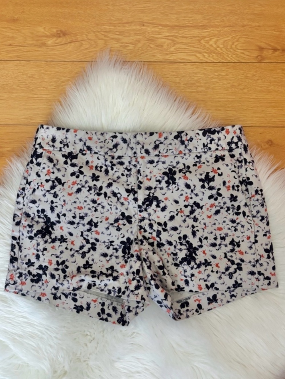 Banana Republic Floral Hampton Fit Shorts